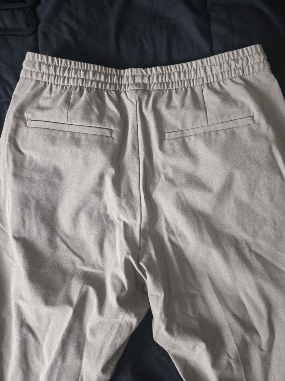 H&M Men's Flat-Front Shorts in Light Gray